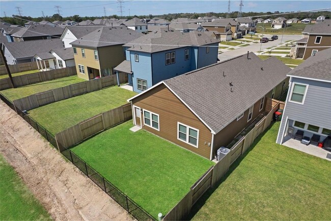 1122 Elsinore Dr in Arcola, TX - Building Photo - Building Photo