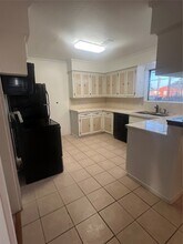 721 S 3rd St in La Porte, TX - Building Photo - Building Photo