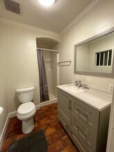 14934 Canyon 1 Rd in Rio Nido, CA - Building Photo - Building Photo