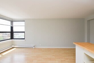 450 W Wellington Ave in Chicago, IL - Building Photo - Building Photo