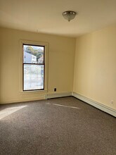 35 Vernon Terrace, Unit 1 in Poughkeepsie, NY - Building Photo - Building Photo