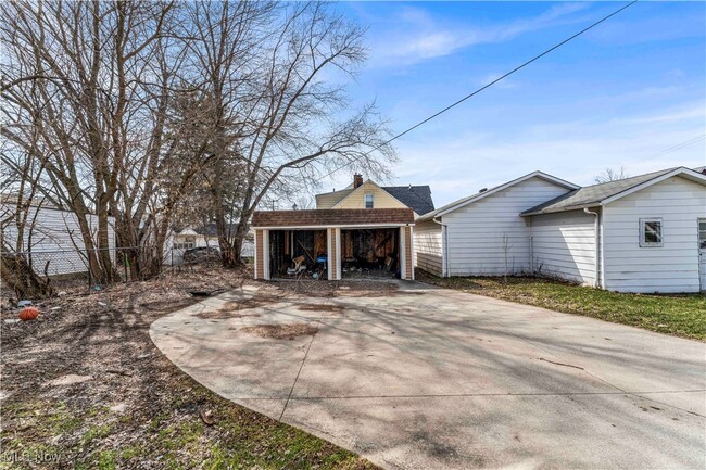 property at 4694 Turney Rd