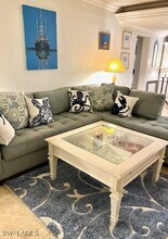 2064 Alamanda Dr in Naples, FL - Building Photo - Building Photo