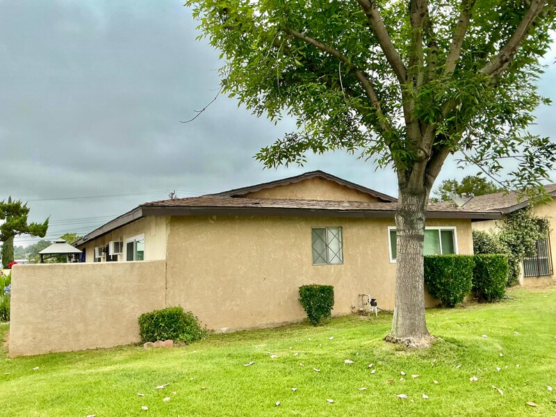 1167 E Badillo St in Covina, CA - Building Photo