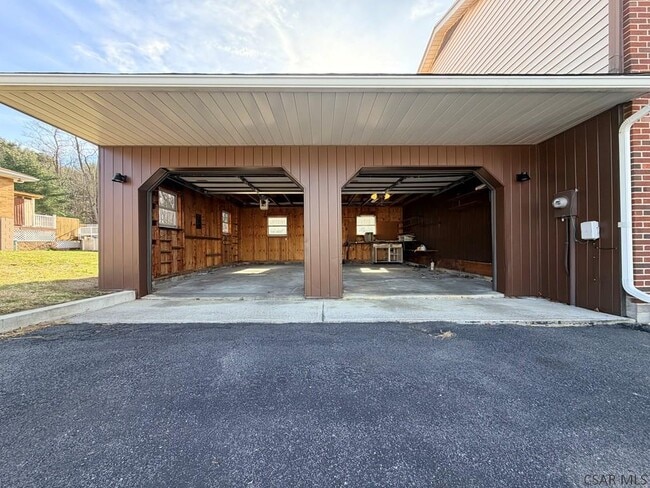 300 Walters Ave in Johnstown, PA - Building Photo - Building Photo