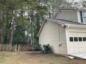 3364 Dearwood Dr SW in Lilburn, GA - Building Photo - Building Photo
