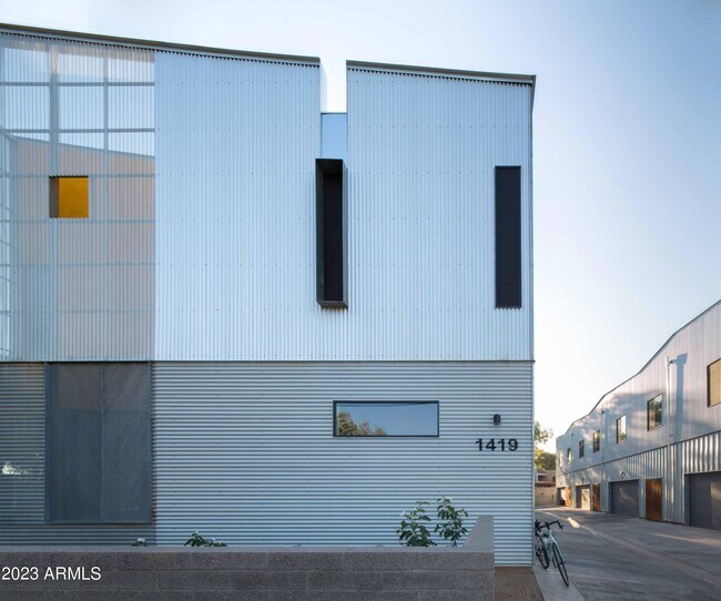 1419 S Kenneth Pl-Unit -1006 in Tempe, AZ - Building Photo - Building Photo