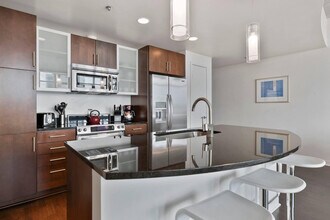 1325 Stout St in Denver, CO - Foto de edificio - Building Photo