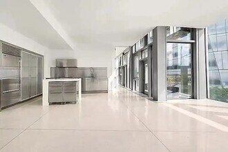 100 11th Ave in New York, NY - Building Photo - Building Photo