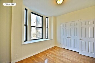 522 W 123rd St in New York, NY - Building Photo - Building Photo