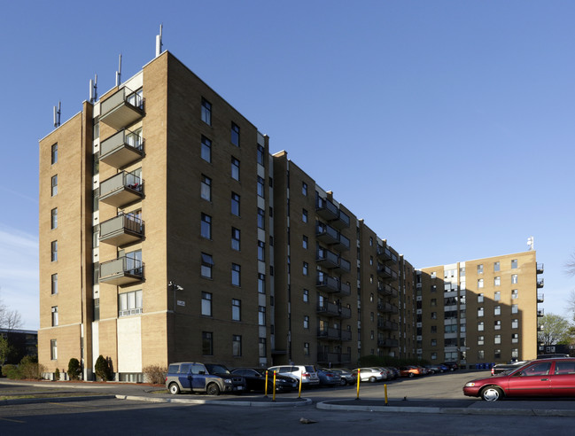 Grenadier in Ottawa, ON - Building Photo - Building Photo