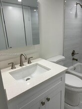 2154 W 60th St in Hialeah, FL - Building Photo - Building Photo