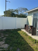 5469 Ninth Ave in Ft. Myers, FL - Building Photo - Building Photo