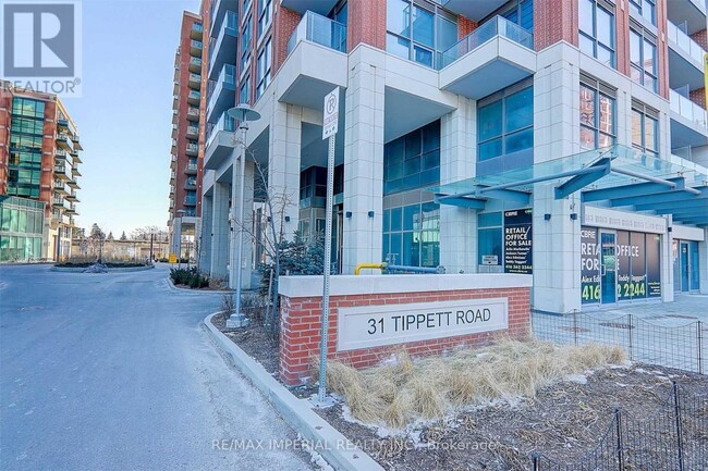 31-831 Tippett Rd in Toronto, ON - Building Photo - Building Photo