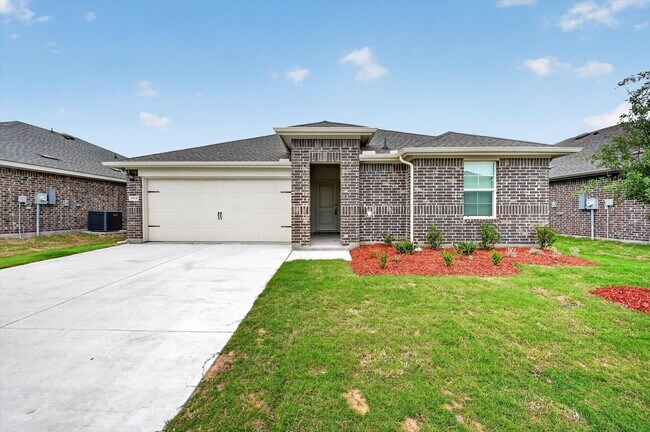 property at 3918 Applewood Trl