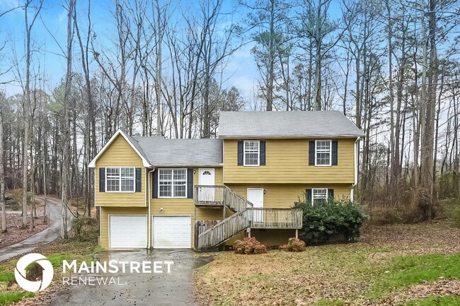 property at 4372 Lakeside Hills Way NE