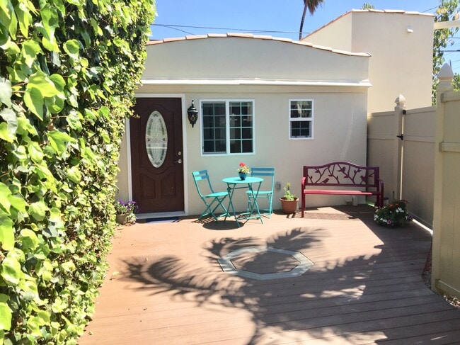 property at 1348 S Curson Ave