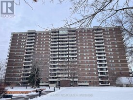 1705-1705 Playfair Dr