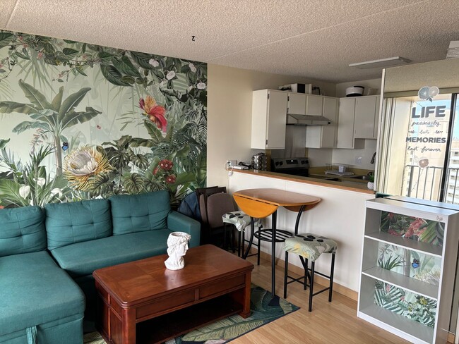 property at 411 Hobron Ln