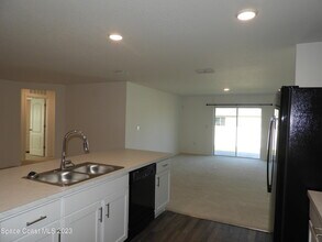 690 San Filippo Dr SE in Palm Bay, FL - Building Photo - Building Photo
