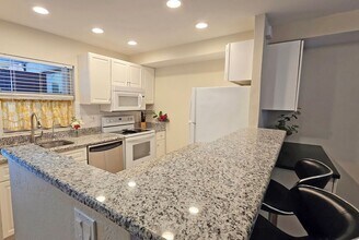 3333 Ramblewood Ct in Sarasota, FL - Building Photo - Building Photo