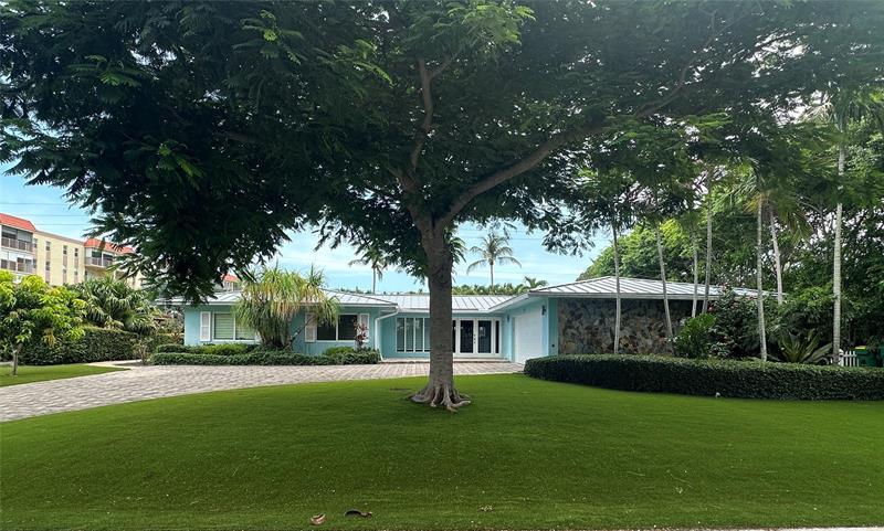 10 Minnetonka Rd in Sea Ranch Lakes, FL - Building Photo