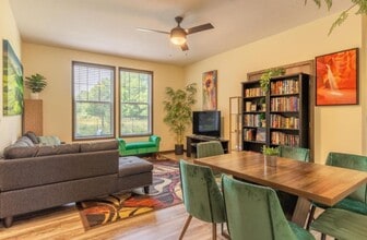 497 W Center St in Douglas, MI - Building Photo - Building Photo