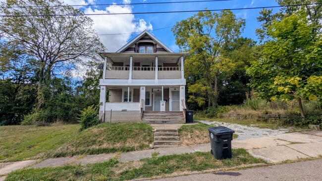636-638 Fern St in Akron, OH - Building Photo - Building Photo