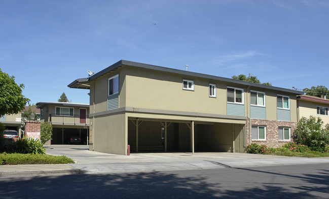 Coleman Apartments in Menlo Park, CA - Foto de edificio - Building Photo