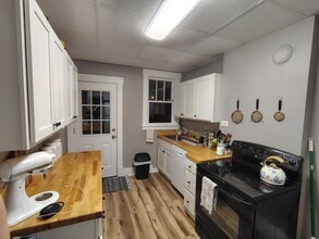 755 Napier Ave in Erie, PA - Building Photo - Building Photo