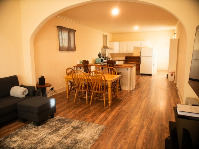 property at 540 N Franklin St