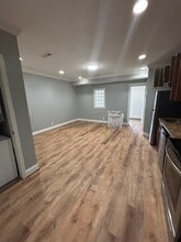 1721 Capitol Ave NE, Unit 3 in Washington, DC - Foto de edificio - Building Photo