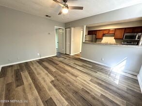5448 101st St in Jacksonville, FL - Building Photo - Building Photo