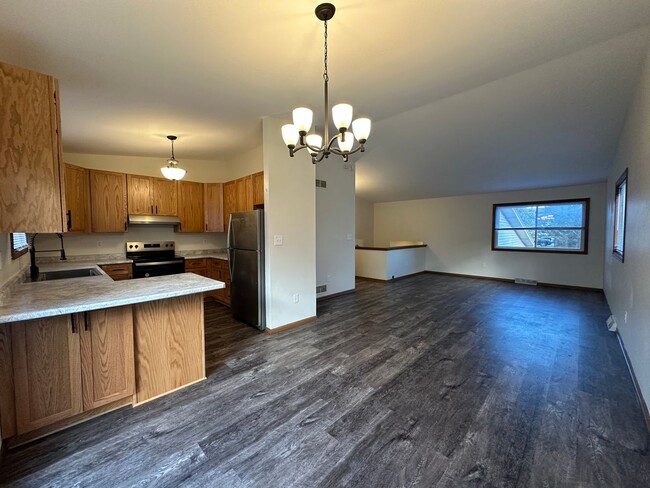 3355-3357 S 113th St in West Allis, WI - Building Photo - Building Photo