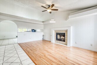 12103 Royal Woods Dr in El Paso, TX - Building Photo - Building Photo