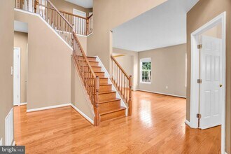 8142 Tenbrook Dr in Gainesville, VA - Building Photo - Building Photo