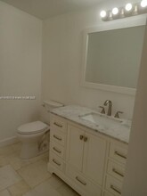 19800 SW 180th Ave in Miami, FL - Building Photo - Building Photo