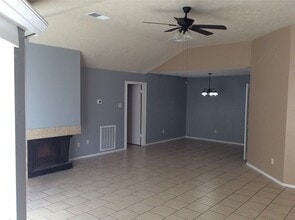 7506 Marisol Dr in Houston, TX - Building Photo - Building Photo