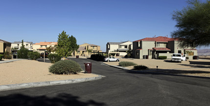 Two Mile in Twentynine Palms, CA - Foto de edificio - Building Photo