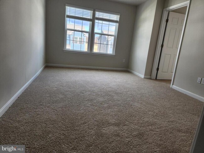 212 Caterpillar Dr in Luray, VA - Building Photo - Building Photo