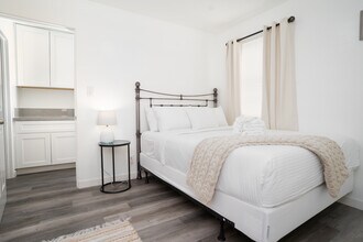 3122 Cañon St in San Diego, CA - Building Photo - Building Photo