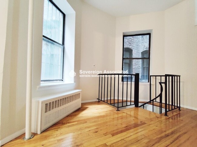 208 W 82nd St
