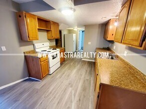 1400 S Harris Ave in Independence, MO - Building Photo - Building Photo