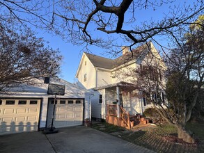 5010 Quebec St in College Park, MD - Foto de edificio - Building Photo