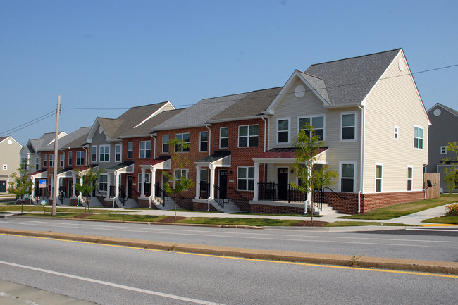 Key's Pointe Residences Townhomes in Baltimore, MD - Building Photo - Building Photo