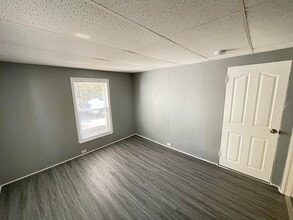 9 Broadway in Pembroke, NH - Building Photo - Building Photo