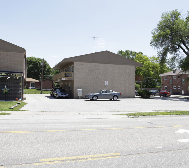 4340 S 48th St in Lincoln, NE - Building Photo - Building Photo