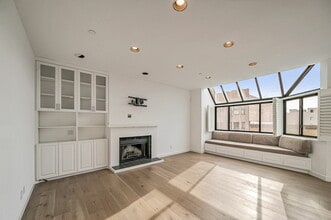 2185 Bush St in San Francisco, CA - Building Photo - Building Photo