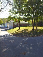 26 Cedar Hill Rd in Asheville, NC - Building Photo - Building Photo