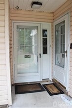 405 Plymouth Rd in North Brunswick, NJ - Building Photo - Building Photo